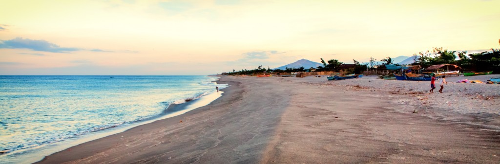 Looking north along the beach outside the resort in Zimbales. Waking up and walking out onto the beach only a few meters away was quite an experience.